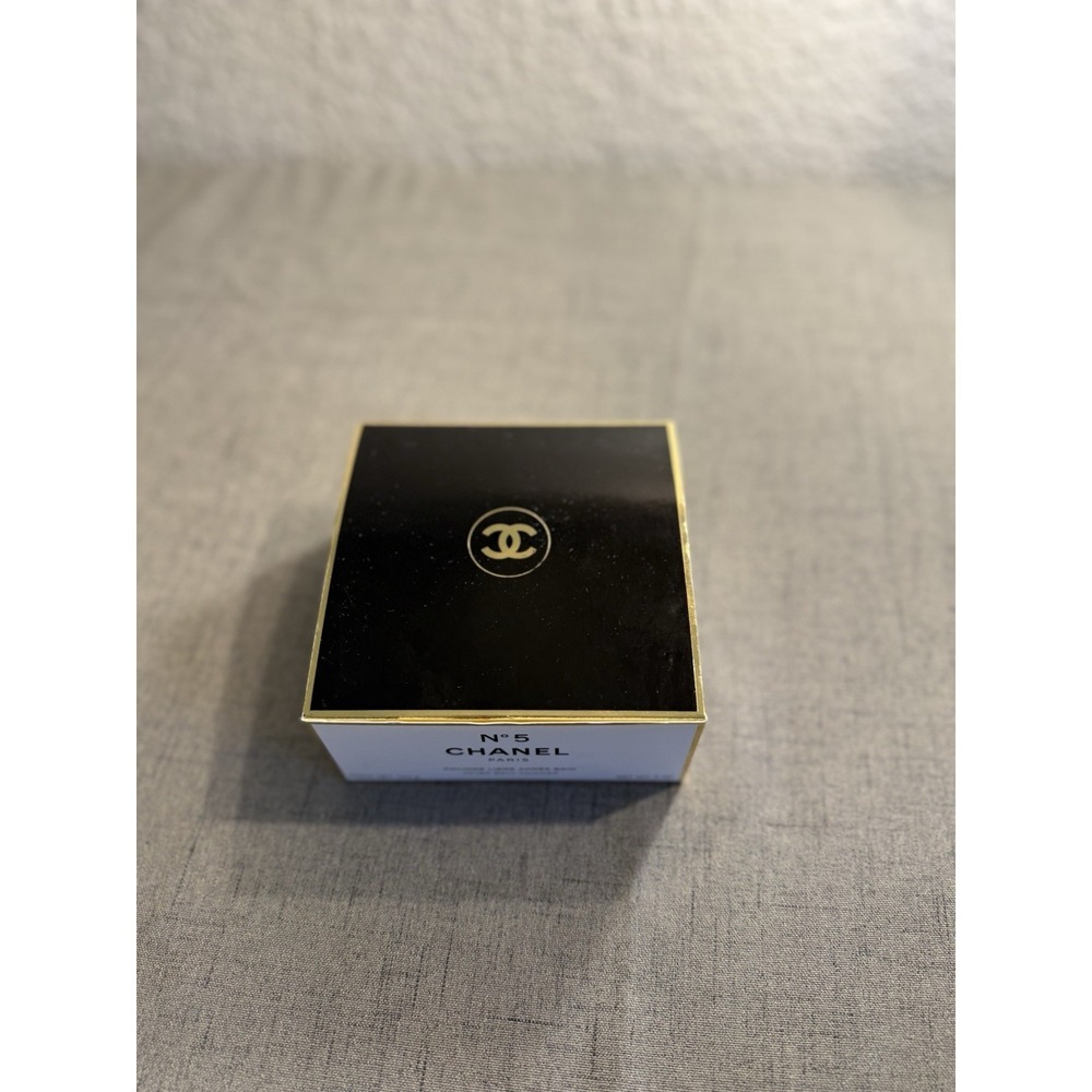Chanel No. 5 Poudre Libre Apres Bain After Bath Powder 5oz / 142g Sealed Powder - Picture 9 of 10